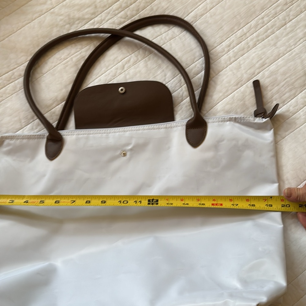 Designer inspired white large tote. - Picture 7 of 8